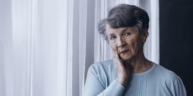 ¿Por qué el Alzheimer afecta más a las mujeres? La clave podría estar en la biología